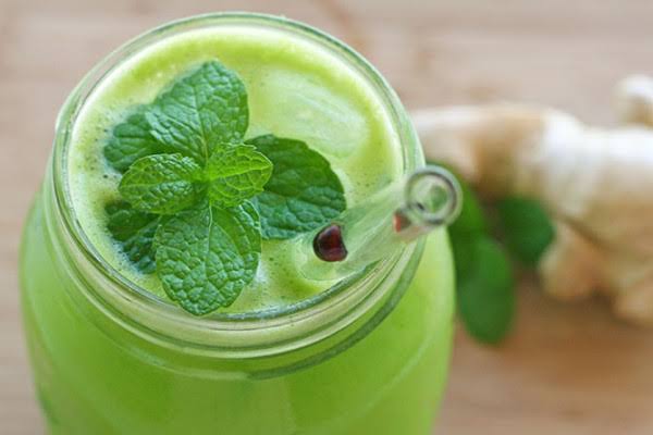 Lemon mint  smoothie 